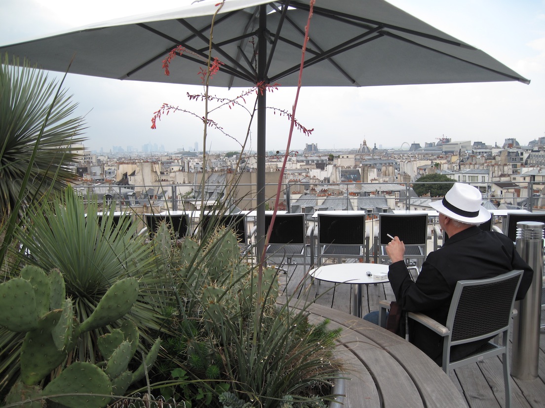 terrasse holiday inn